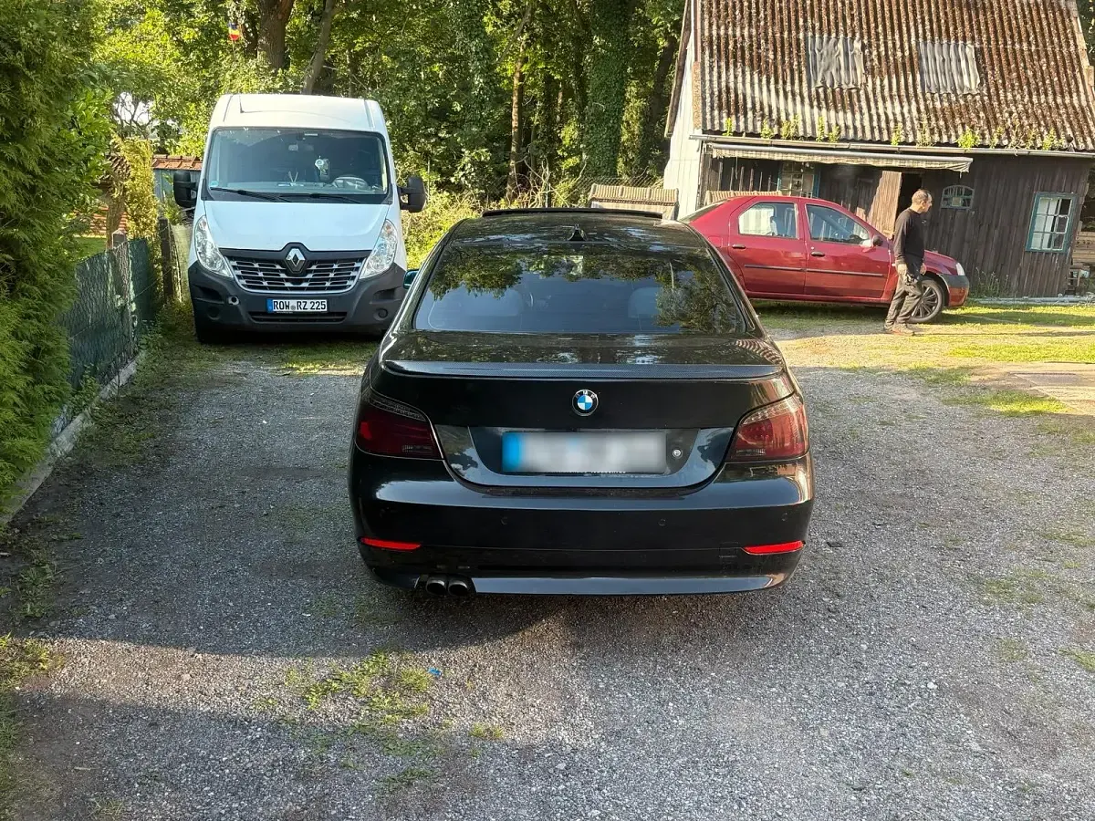 Gebraucht BMW 525 177 PS (130 kW) 2006 Schwarz Limousine