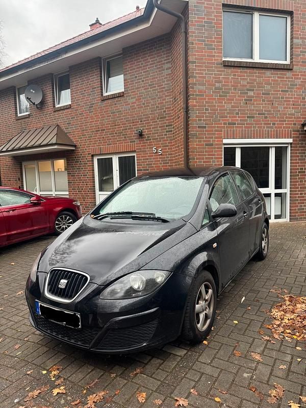 Schwarz Gebraucht 2009 Seat Altea Limousine | 900 € (Guter Preis) - Bild 1/4