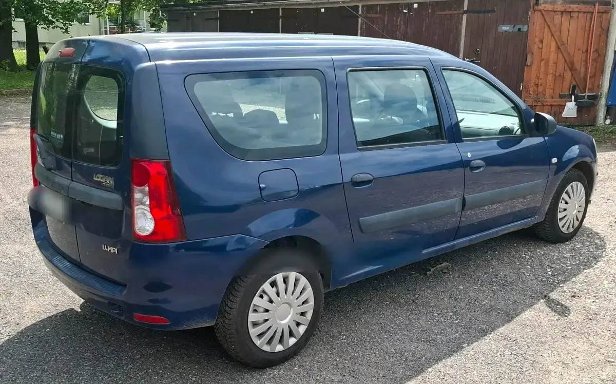 Używany Dacia Logan 75 KM (55 kW) 2009 Niebieski Kombi