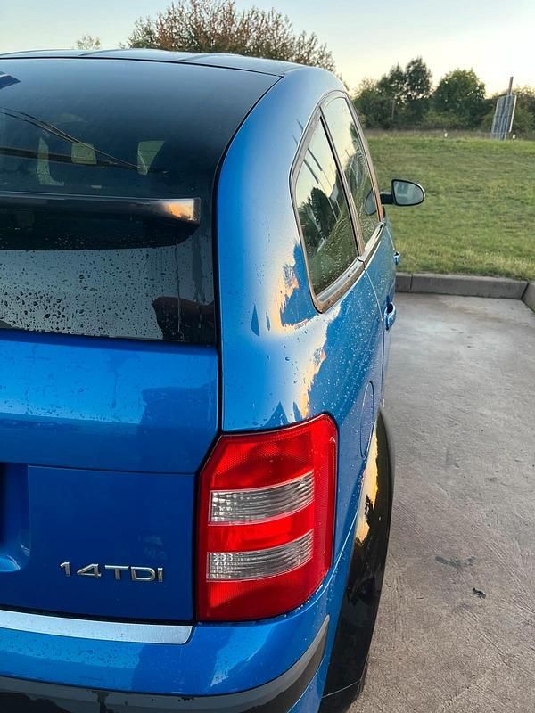 Gebraucht Audi A2 110 PS (80 kW) 2003 Blau Kleinwagen