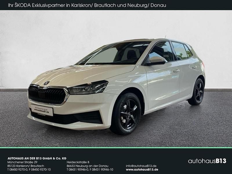 Candyweiß Gebraucht 2023 Skoda Fabia Active Kleinwagen | 16.750 € (Fairer Preis) - Bild 1/4
