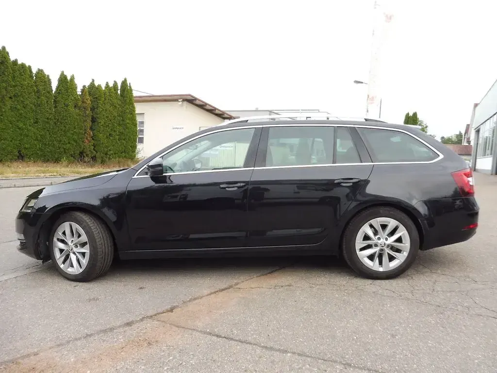Gebraucht Skoda Octavia Style 150 PS (110 kW) 2017 Schwarz Kombi