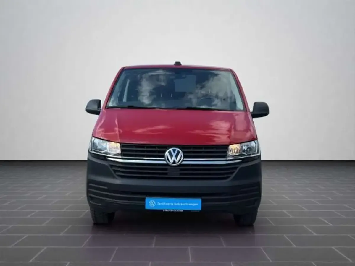 Second-hand VW Transporter 110 CP (80 kW) 2022 Roșu Van