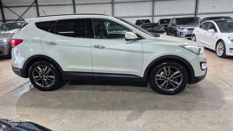 Gebraucht Hyundai Santa Fe Premium 150 PS (110 kW) 2014 Weiß SUV