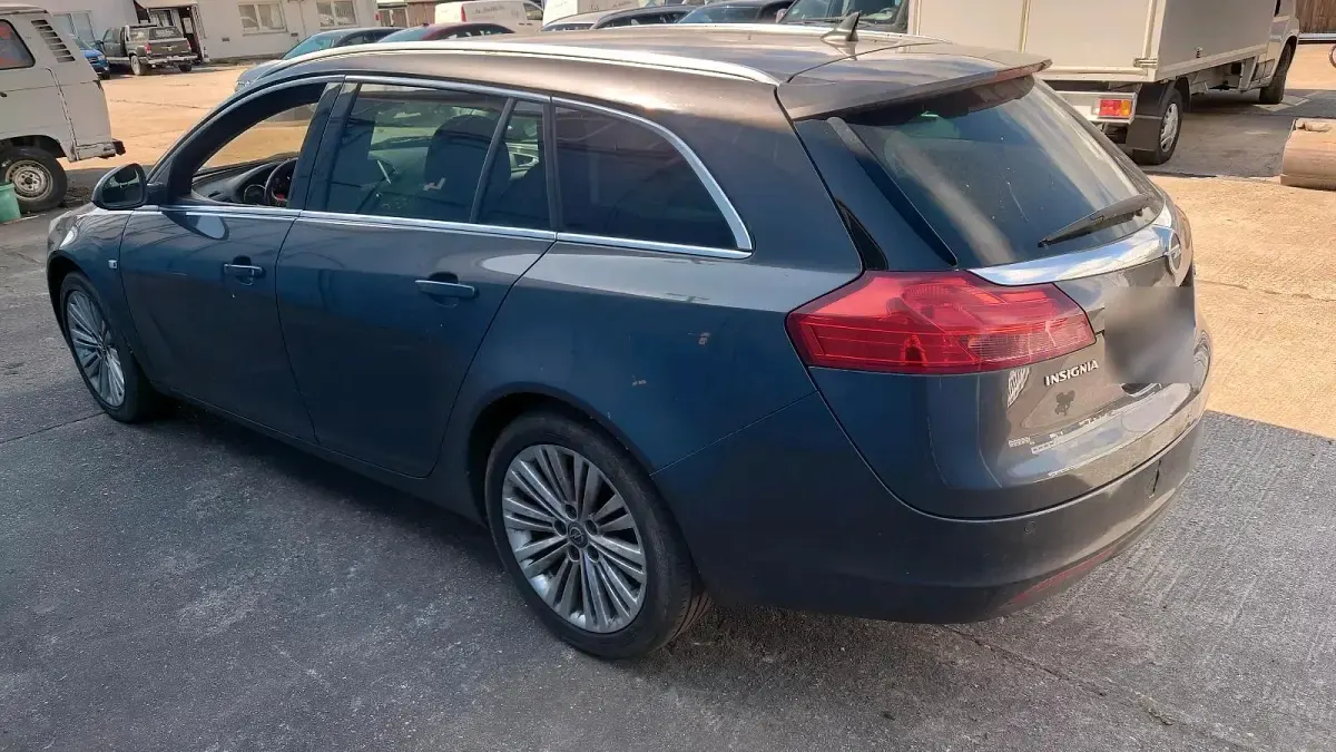 Gebraucht Opel Insignia 2011 Grau Kombi