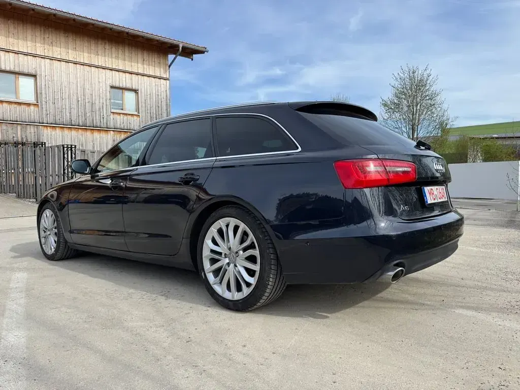 Gebraucht Audi A6 Performance 204 PS (150 kW) 2012 Blau Kombi