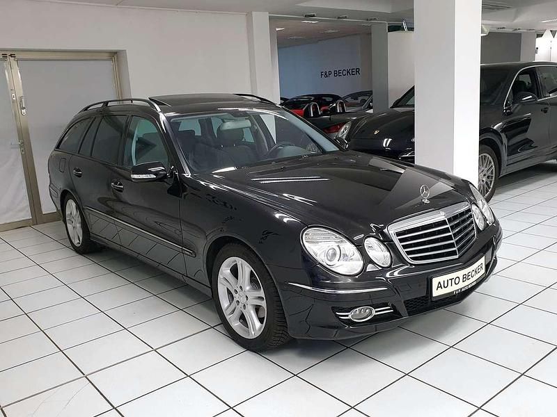 Gebraucht Mercedes E200 Avantgarde 184 PS (135 kW) 2007 Obsidianschwarz Kombi