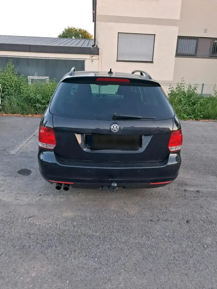 Gebraucht VW Golf VI 140 PS (102 kW) 2011 Schwarz Kleinwagen