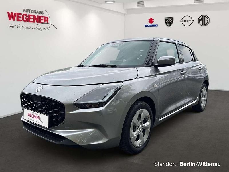 Premium silver metallic Gebraucht 2025 Suzuki Swift Comfort Kleinwagen | 21.850 € (Teuer) - Bild 1/4