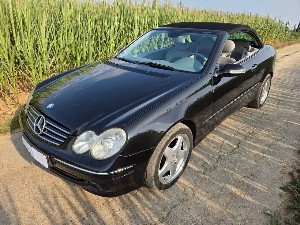 Gebraucht Mercedes CLK320 Avantgarde 218 PS (160 kW) 2004 Schwarz Cabrio