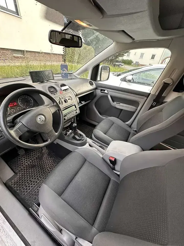 Gebraucht VW Caddy Style 102 PS (75 kW) 2010 Van / Kleinbus
