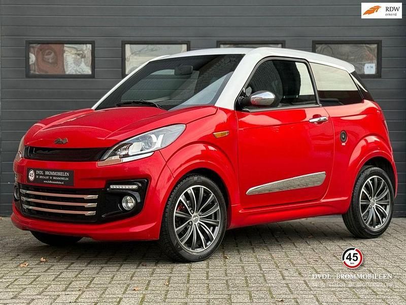 Rot Gebraucht 2017 Ligier JS50 Kleinwagen | 12.750 € (Teuer) - Bild 1/4