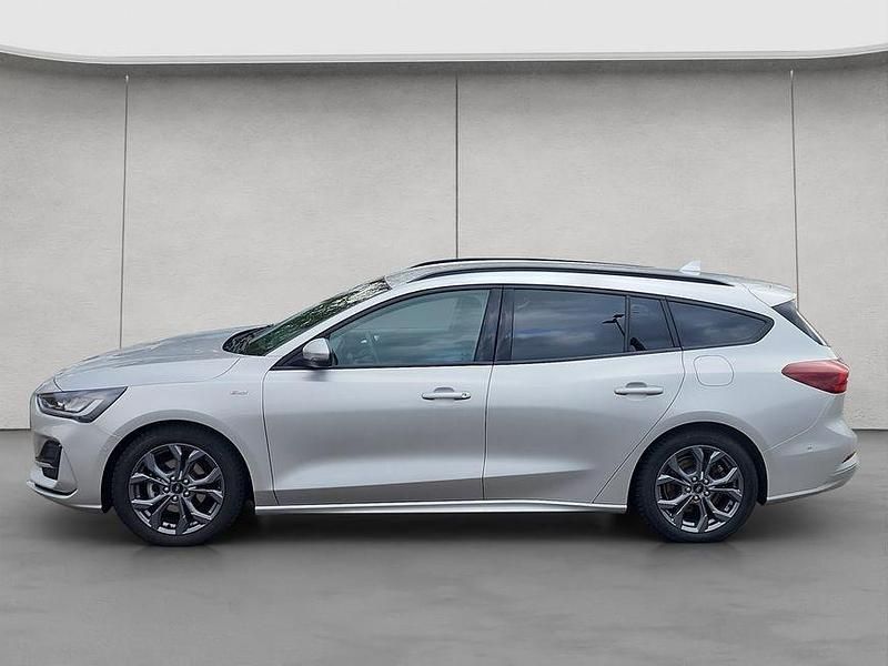 Gebraucht Ford Focus ST-Line X 155 PS (114 kW) 2024 Moondust silber metallic Kombi