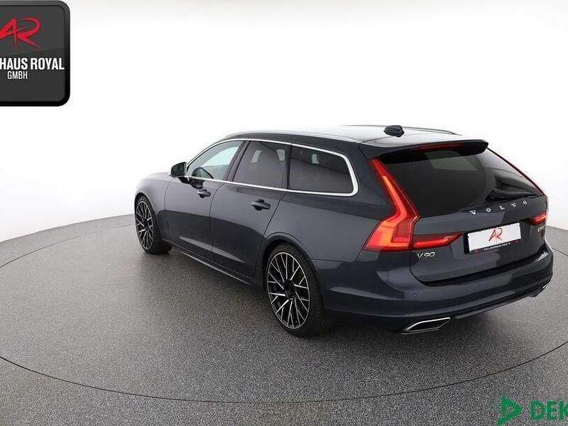 Gebraucht Volvo V90 R-Design 235 PS (172 kW) 2018 Savile grey Kombi