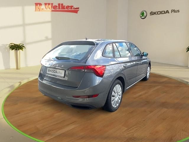 Gebraucht Skoda Scala Ambition 95 PS (69 kW) 2023 Graphite grau metallic Kleinwagen