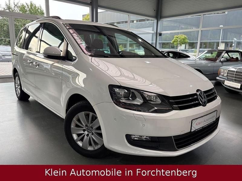 Candyweiß Gebraucht 2012 VW Sharan Comfortline Van / Kleinbus | 10.990 € (Fairer Preis) - Bild 1/4