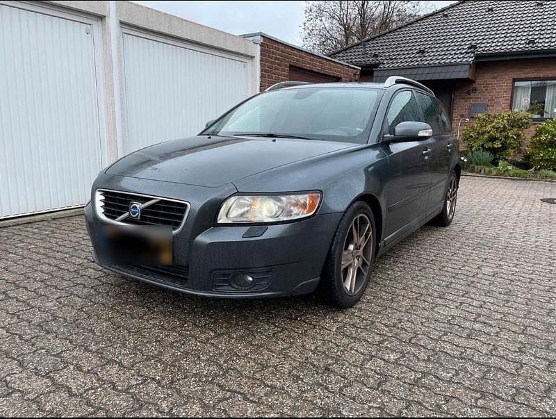 Gebraucht Volvo V50 R-Design 180 PS (132 kW) 2008 Grau Kombi