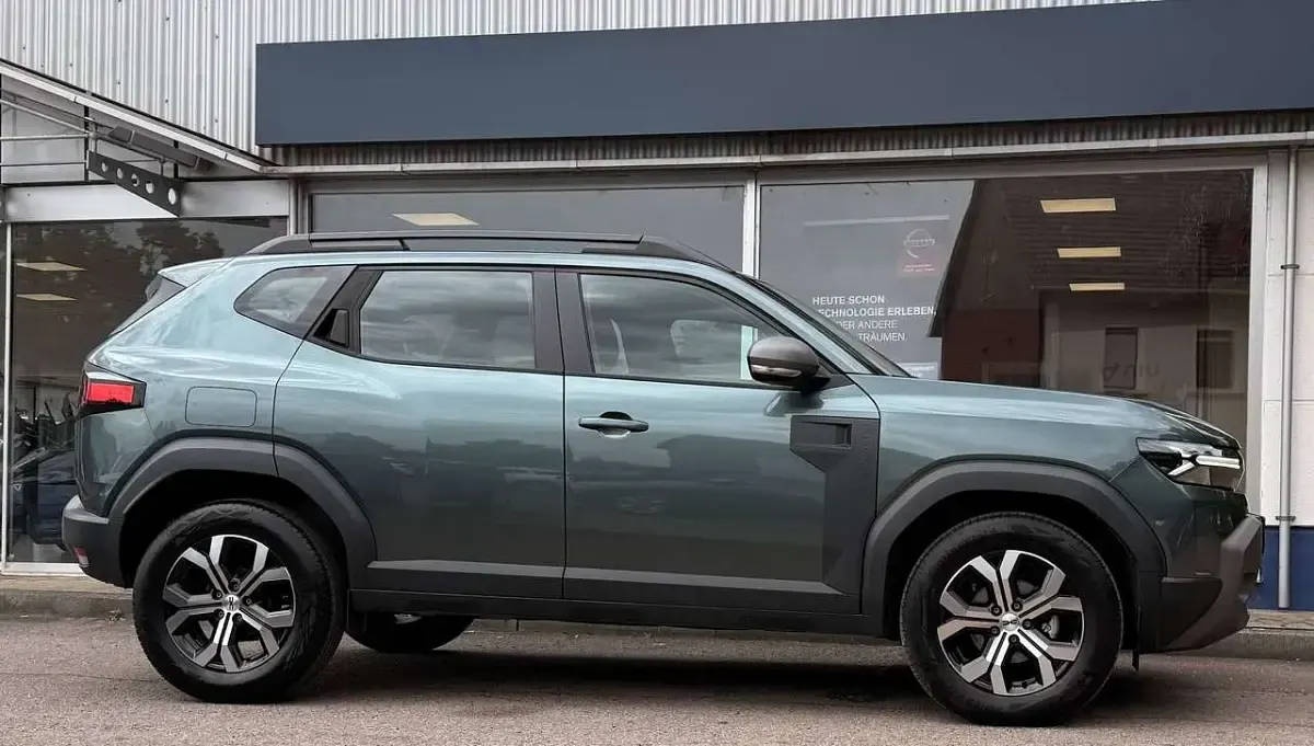 Gebraucht Dacia Duster Expression 131 PS (96 kW) 2024 Vert oxide SUV