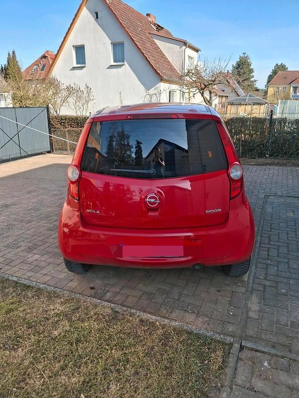 Gebraucht Opel Agila 65 PS (47 kW) 2008 Rot Kleinwagen