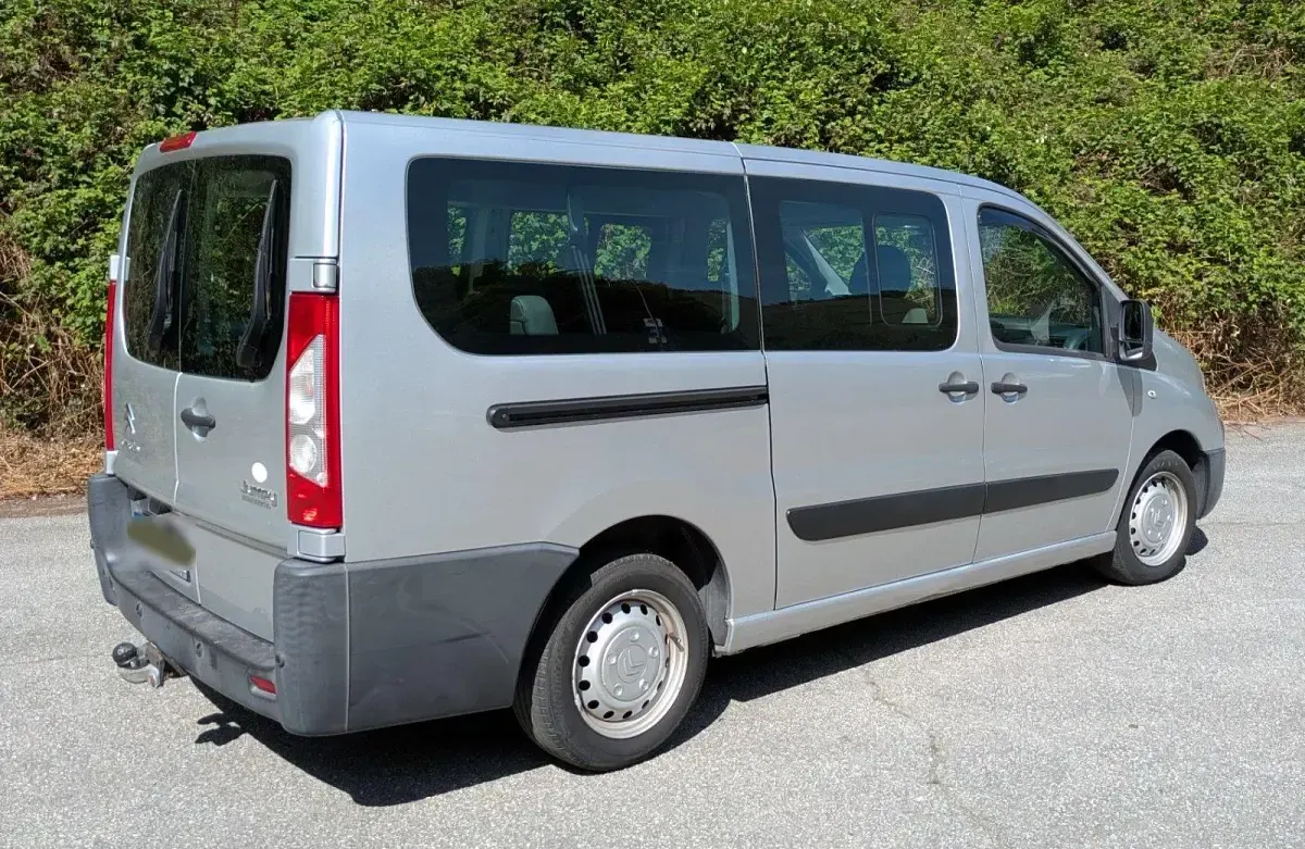 Gebraucht Citroën Jumpy 163 PS (119 kW) 2014 Silber Van / Kleinbus