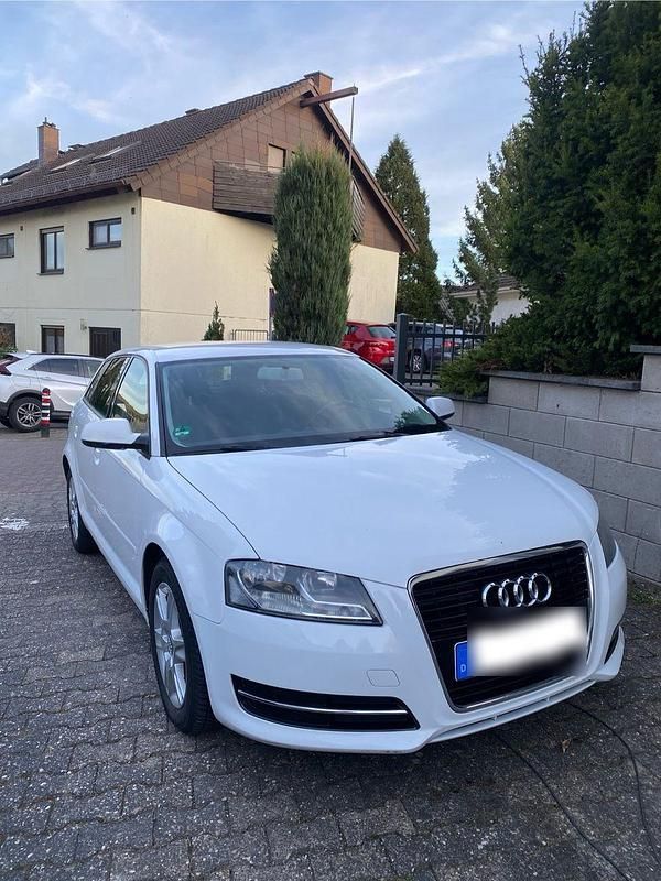 Second-hand Audi A3 105 CP (77 kW) 2011 Alb Hatchback