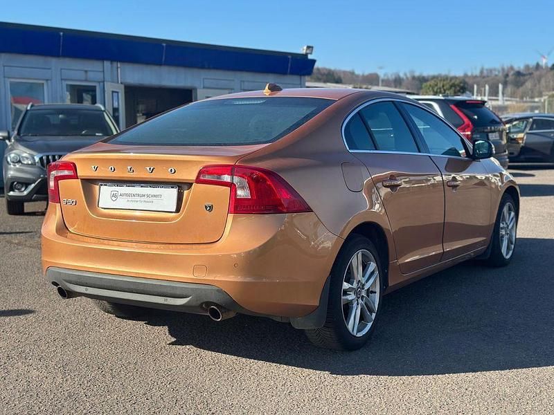 Gebraucht Volvo S60 Summum 203 PS (149 kW) 2010 Orange Limousine