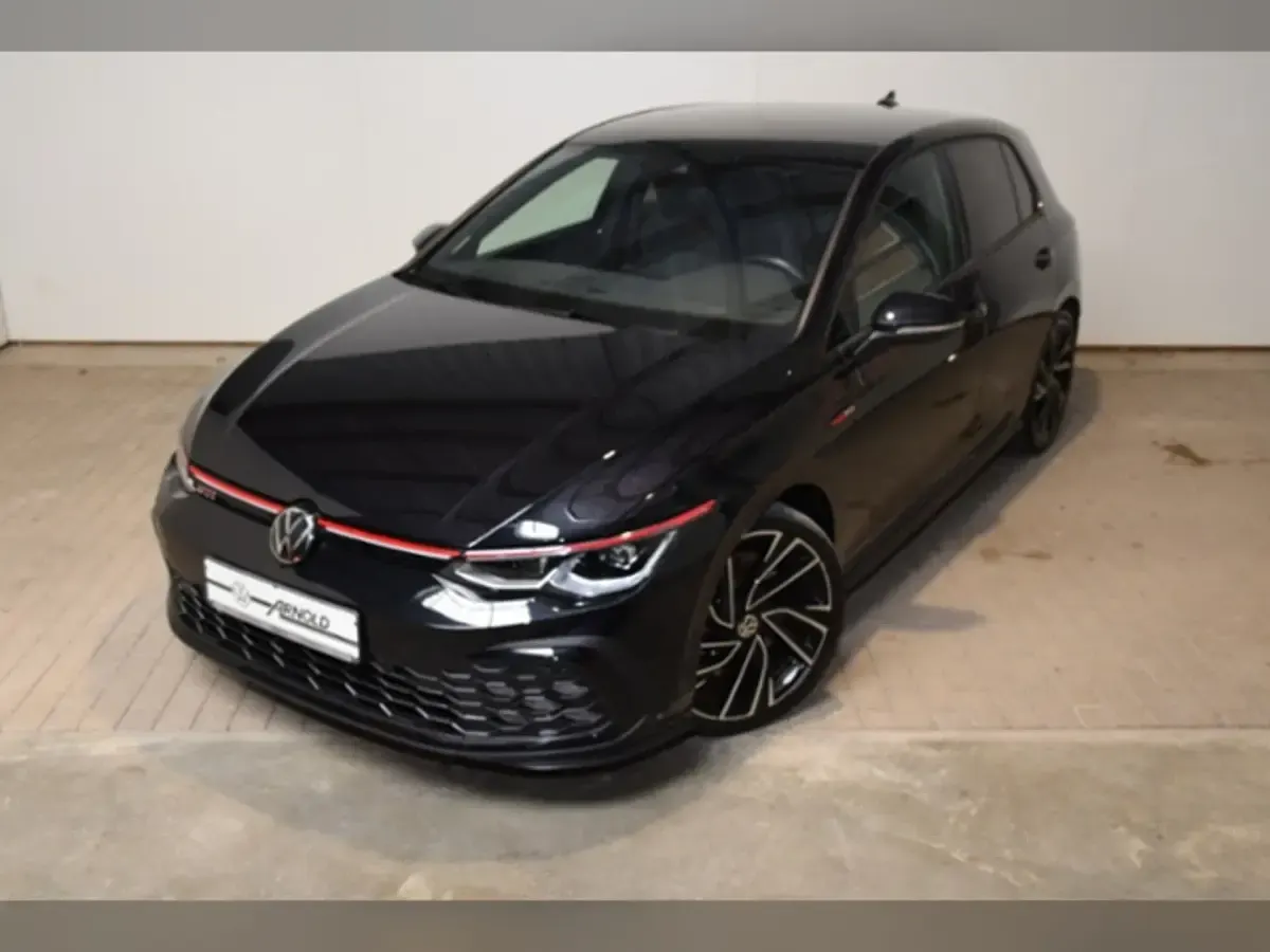 Gebraucht VW Golf VIII GTI 245 PS (180 kW) 2023 Deep black perleffekt Limousine