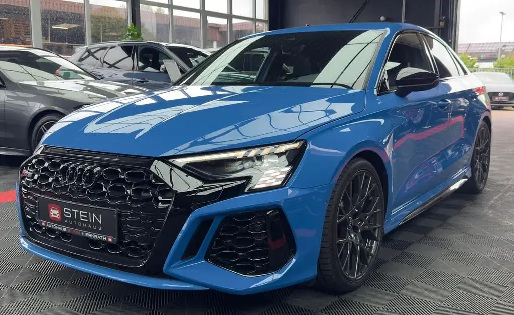 Gebraucht Audi RS3 Sport 400 PS (294 kW) 2023 Turboblau Limousine