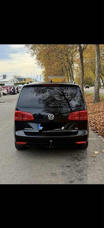 Schwarz Gebraucht 2012 VW Touran Match Van / Kleinbus | 5.200 € (Superpreis) - Bild 1/4