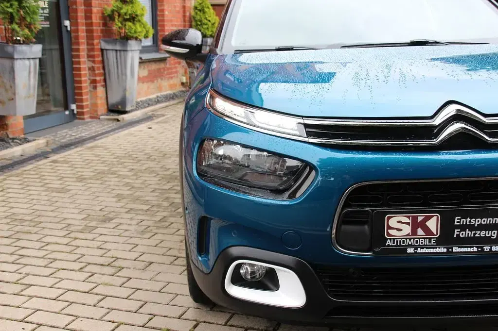 Używany Citroën C4 Shine 131 KM (96 kW) 2018 Niebieski Sedan/Limuzyna