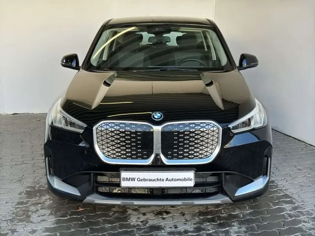 Gebraucht BMW iX1 Performance 225 kW (306 PS) 2023 Schwarz SUV