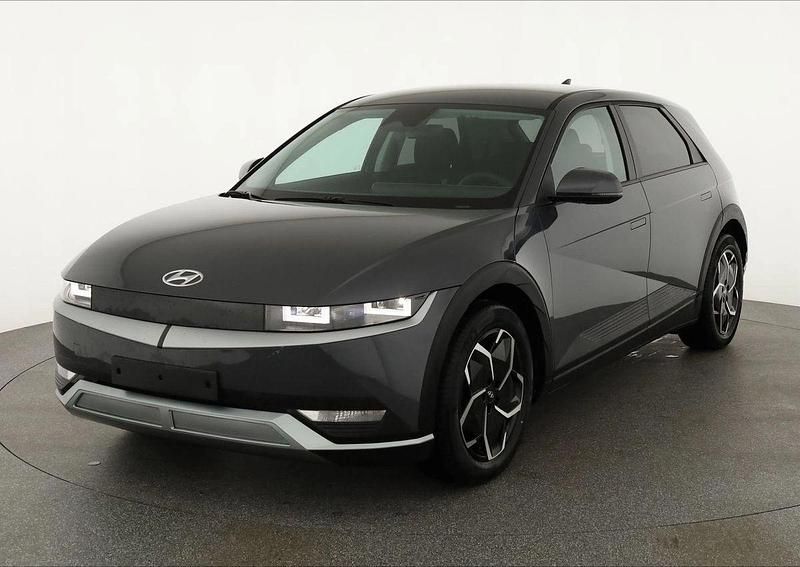 Grau Gebraucht 2023 Hyundai Ioniq 5 Base SUV | 32.949 € (Fairer Preis) - Bild 1/4