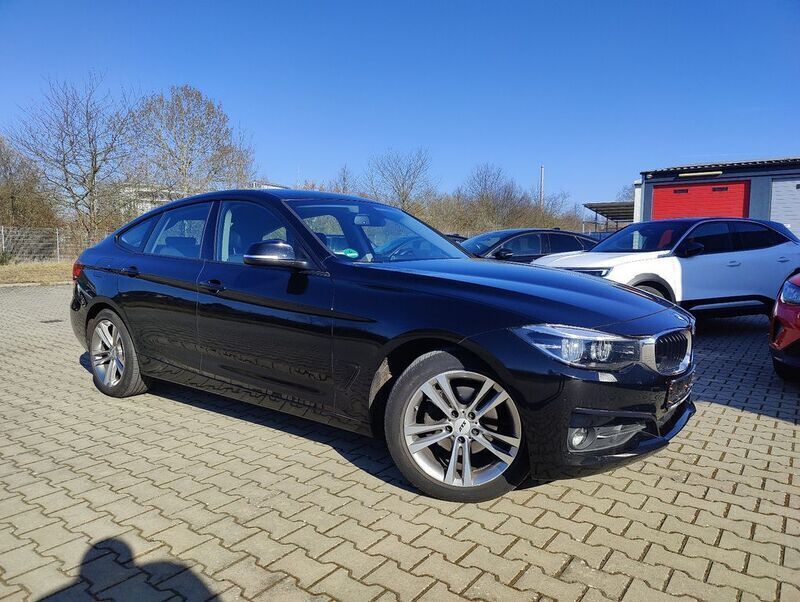 Schwarz Gebraucht 2020 BMW 320 Gran Turismo Sport Line Limousine | 23.324 € (Guter Preis) - Bild 1/4