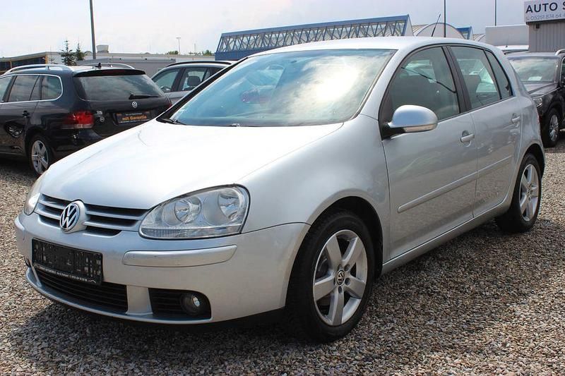 Gebraucht VW Golf V 105 PS (77 kW) 2006 Silber Limousine