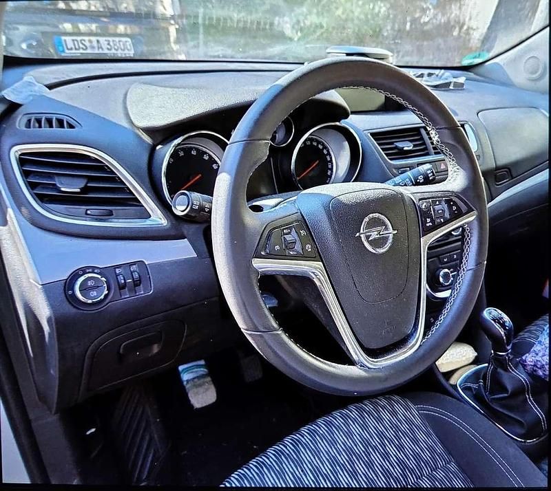 Gebraucht Opel Mokka Edition 140 PS (102 kW) 2015 Weiß SUV