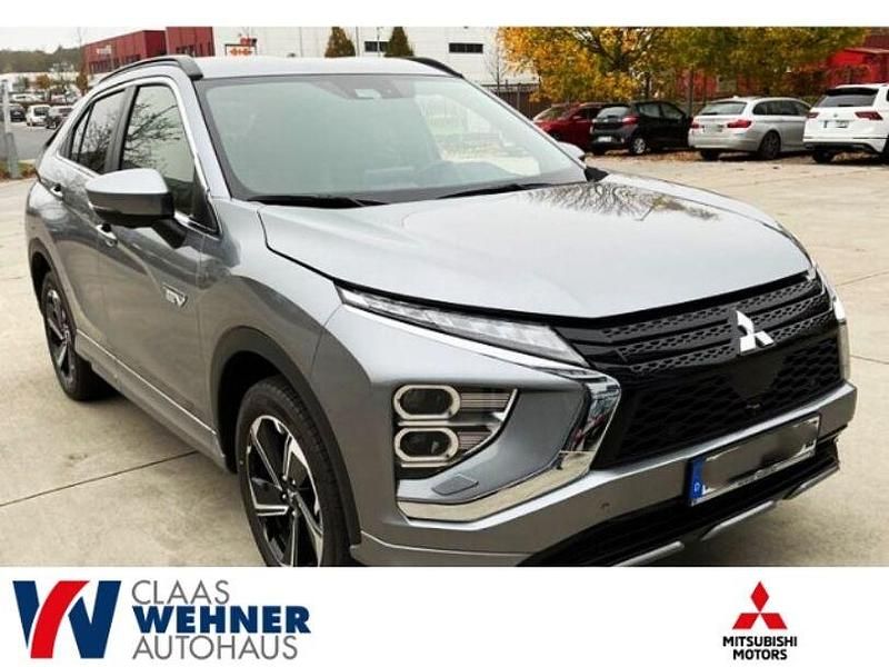 Grau Gebraucht 2022 Mitsubishi Outlander P-HEV | 25.990 € (Fairer Preis) - Bild 1/4