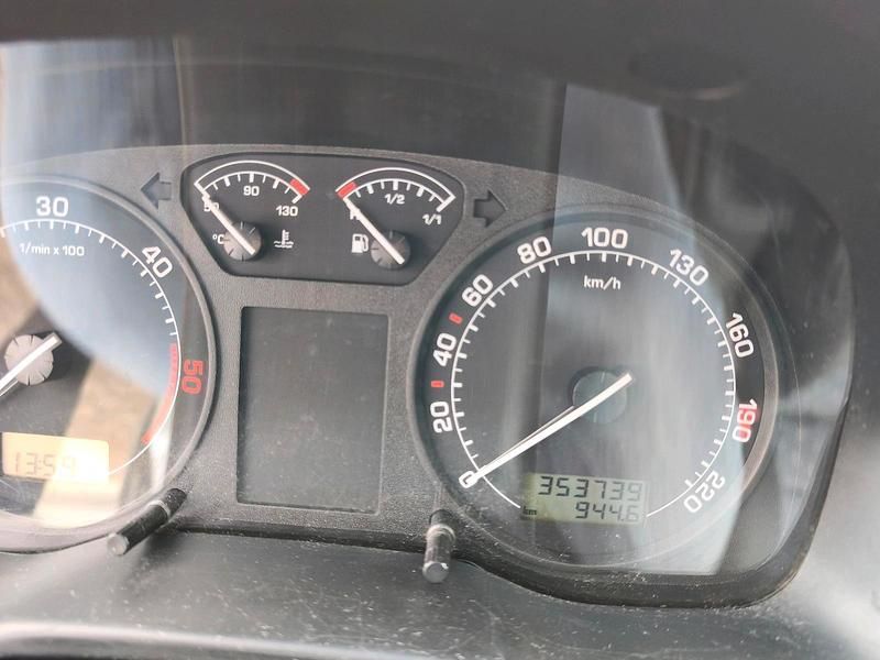 Gebraucht Skoda Octavia 90 PS (66 kW) 2001 Grau Kombi