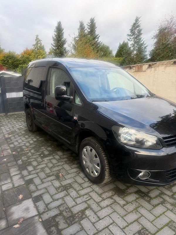 Schwarz Gebraucht 2013 VW Caddy Van / Kleinbus | 5.850 € (Fairer Preis) - Bild 1/4
