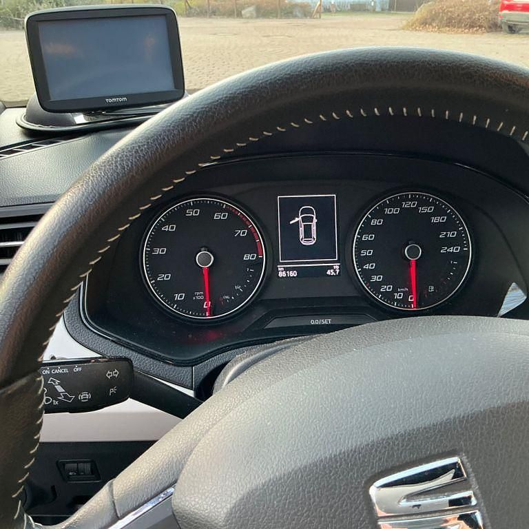 Gebraucht Seat Arona XCELLENCE 90 PS (66 kW) 2020 Rot SUV