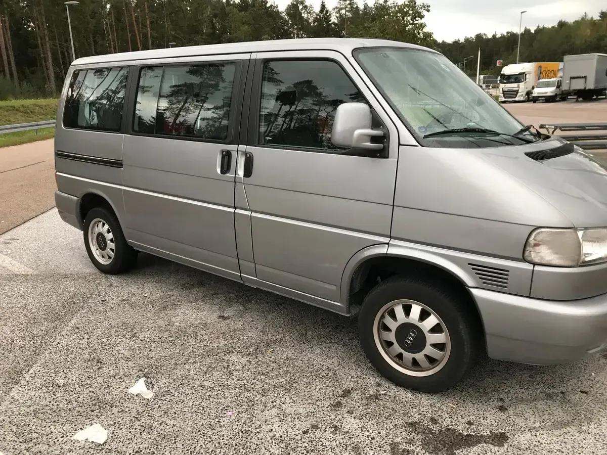 Usado VW T4 102 HP (75 kW) 1997 Prateado Van