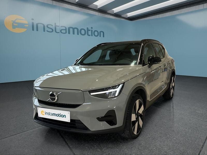 Grün Gebraucht 2022 Volvo XC40 SUV | 28.799 € (Fairer Preis) - Bild 1/4