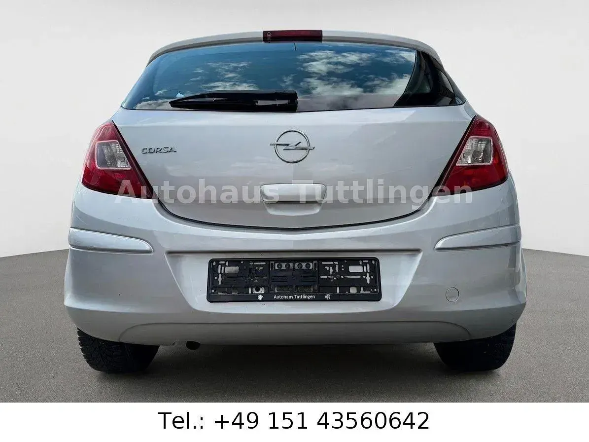 Usado Opel Corsa 90 HP (66 kW) 2009 Prateado Citadino
