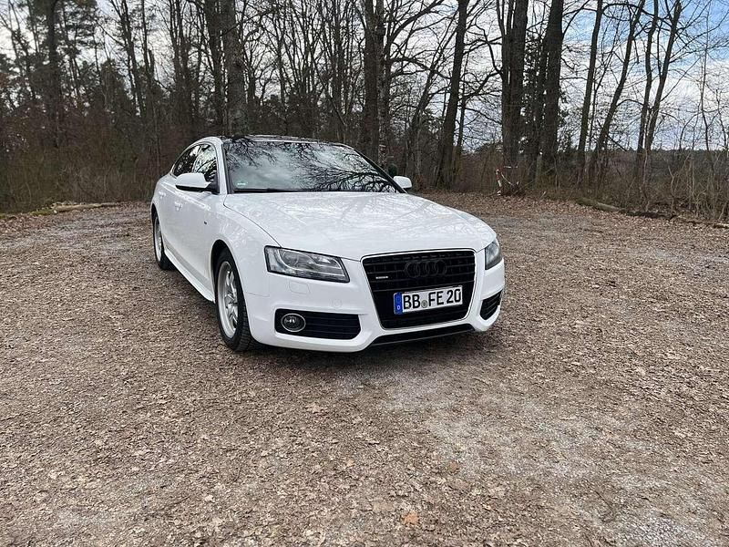 Gebraucht 2011 Audi A5 Sportback Design Coupé | 10.249 € (Fairer Preis) - Bild 1/4