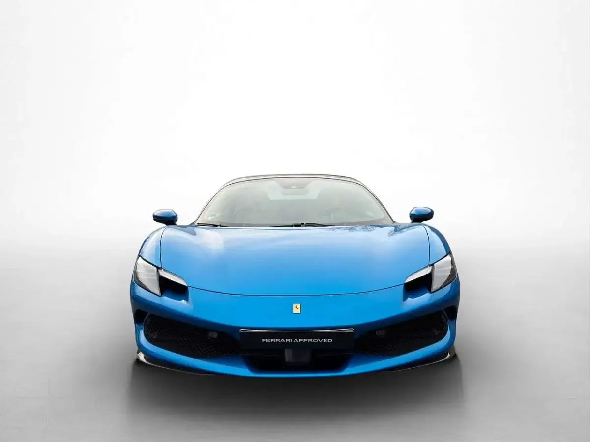 Gebraucht Ferrari 296 829 PS (609 kW) 2023 Blau Cabrio