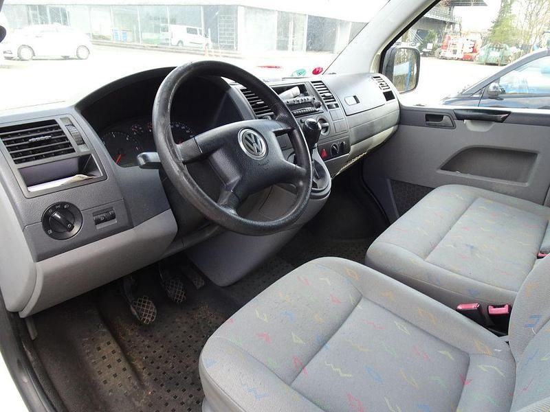 Gebraucht VW T5 131 PS (96 kW) 2005 Grau Van