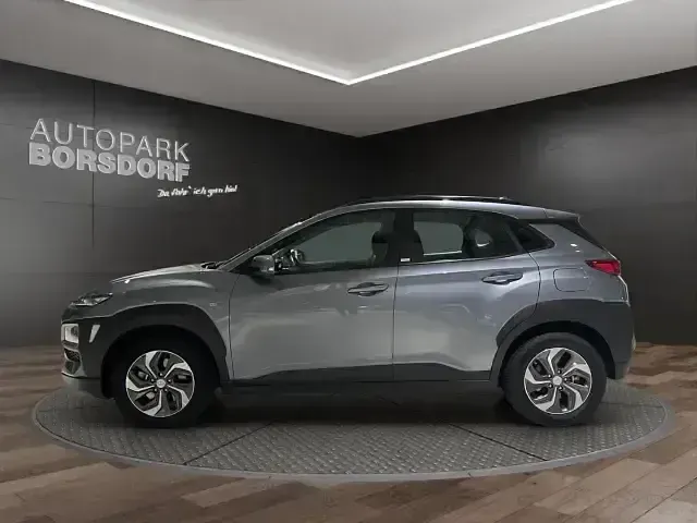 Gebraucht Hyundai Kona Trend 141 PS (103 kW) 2020 Silber SUV