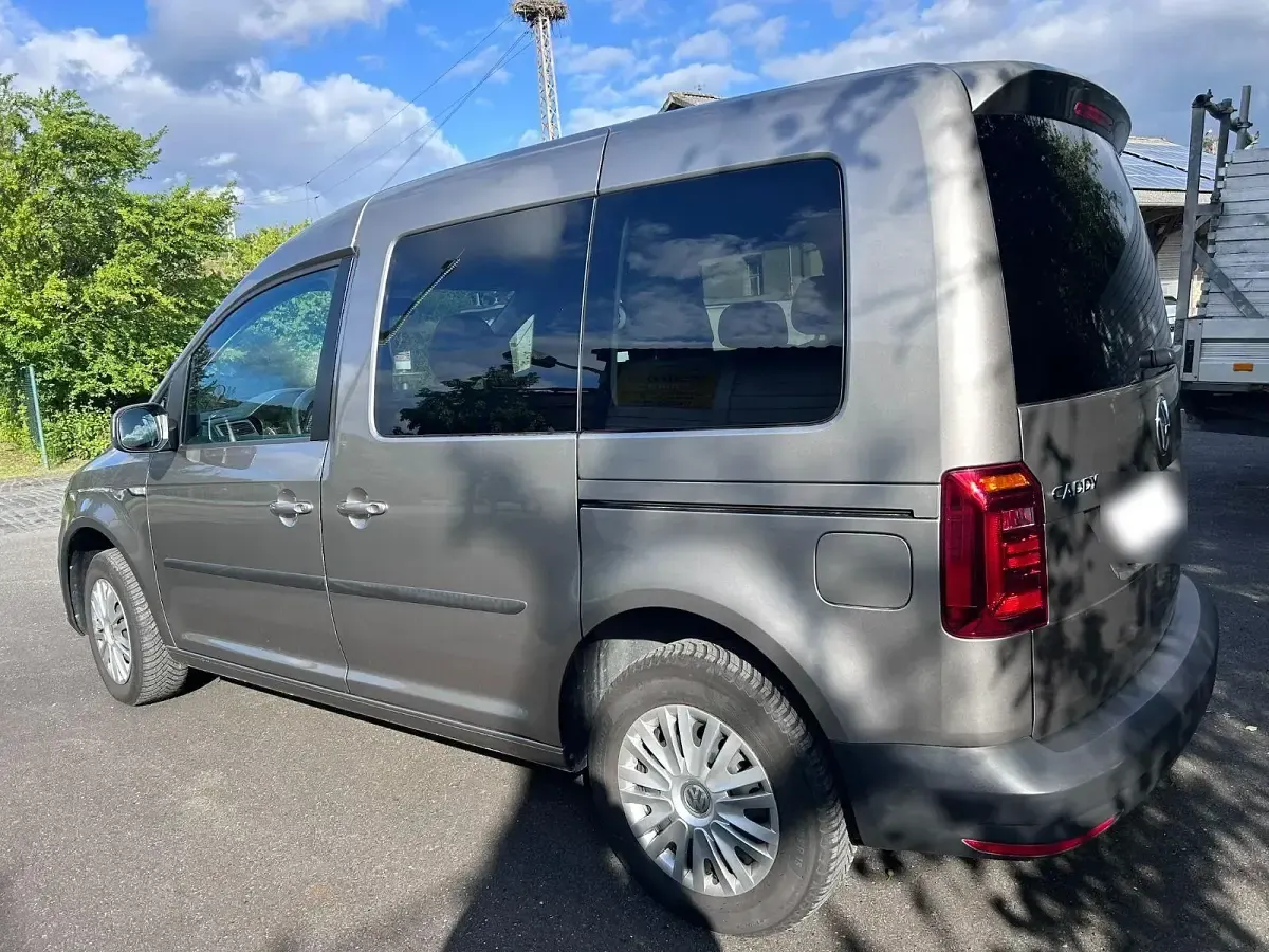 Gebraucht VW Caddy 102 PS (75 kW) 2020 Gelb Van / Kleinbus