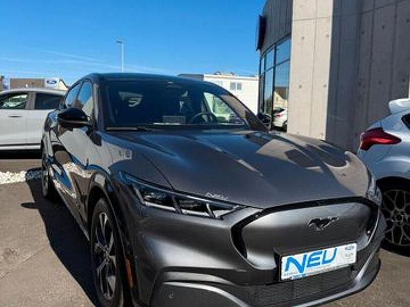 Gebraucht Ford Mustang Mach-E Basis 258 kW (351 PS) 2021 Grau SUV