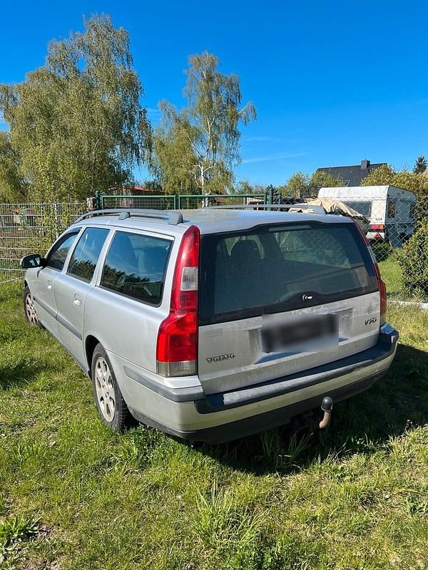 Gebraucht Volvo V70 140 PS (102 kW) 2001 Silber Kombi