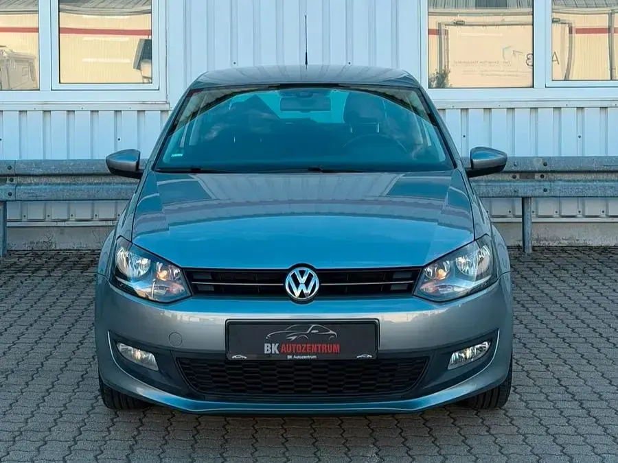 Gebraucht VW Polo Team 69 PS (50 kW) 2012 Grau Kleinwagen